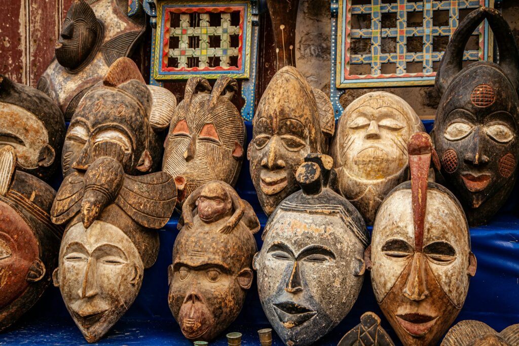 Les enjeux et les défis de la restitution des oeuvres d’art de la Belgique au Congo - Entre impératifs moraux et réalités